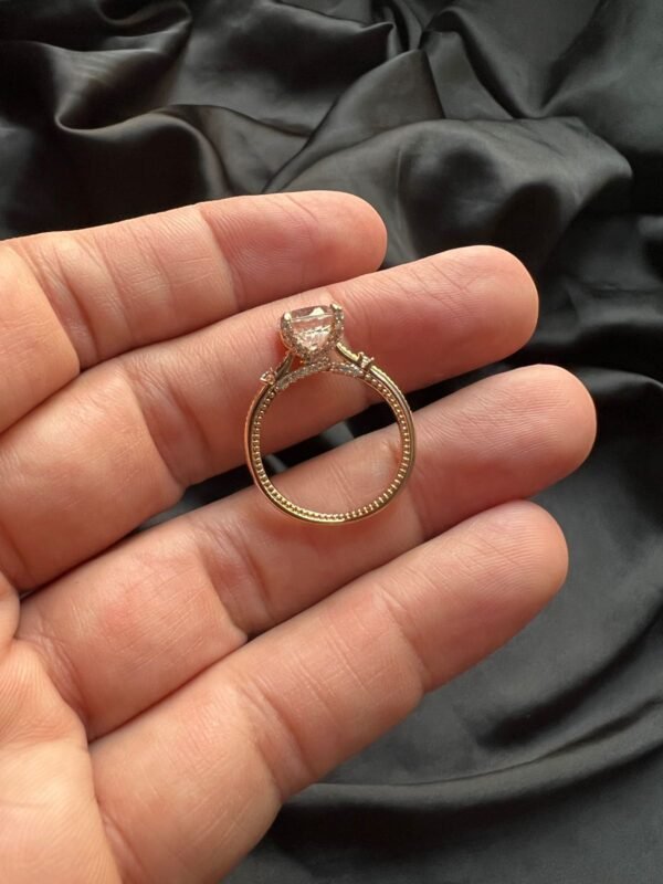 Xuping Diamond Cut Stone Delicate Ring - Image 3
