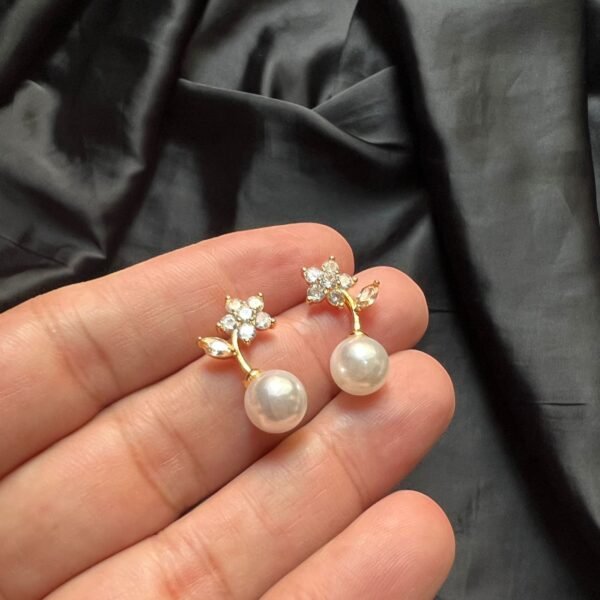 White Zircon Flower With White Pearl - Image 3