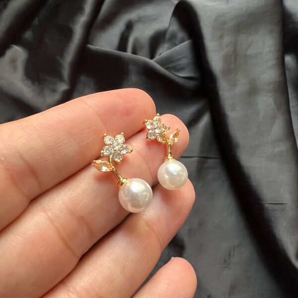 White Zircon Flower With White Pearl - Image 6
