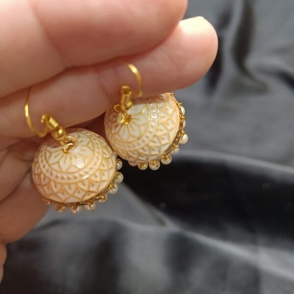 White Jhomki With Golden Base Medium Size - Image 2