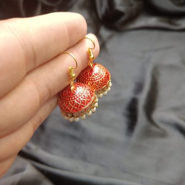 Red Jhomki With Golden Base Medium Size - Image 2