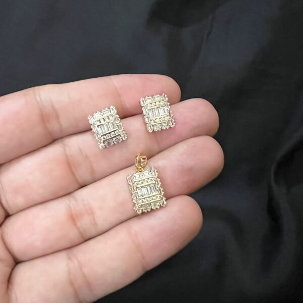 Xuping White Tapered Stone Set