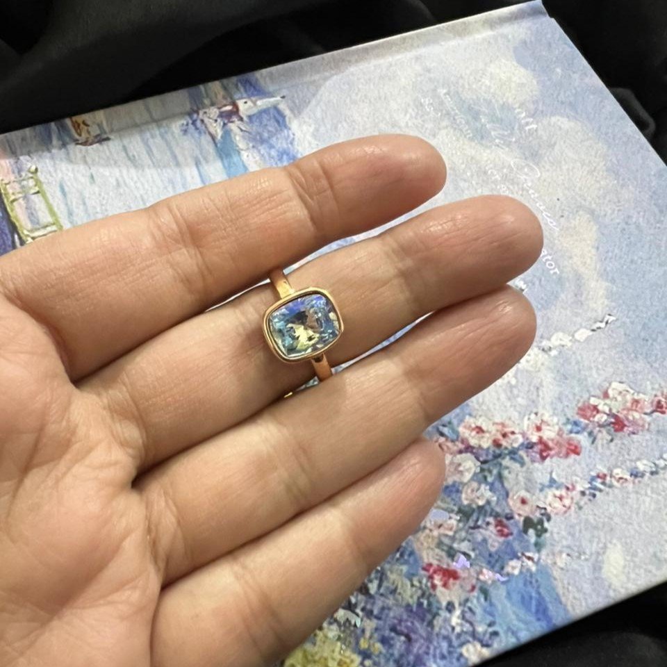 Charming Rectangle Shape Multi Colours Adjustable